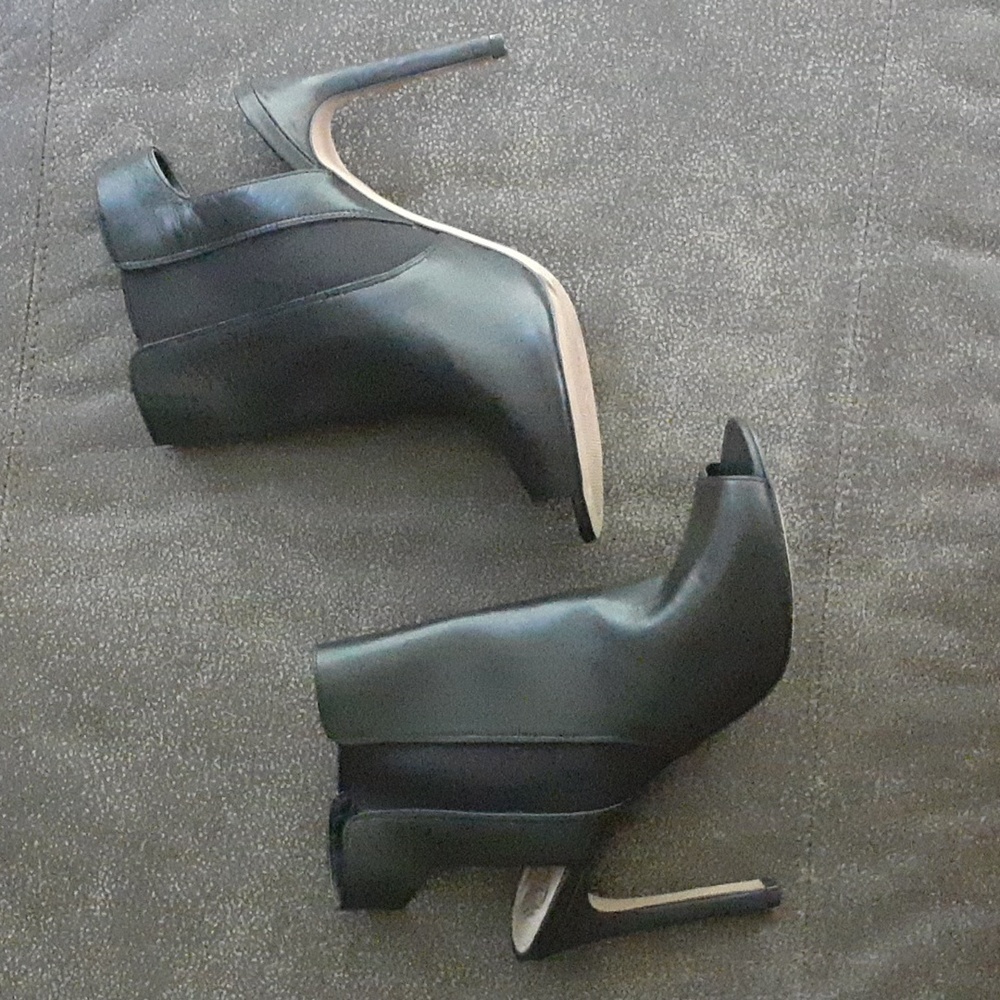Vince Camuto Heels